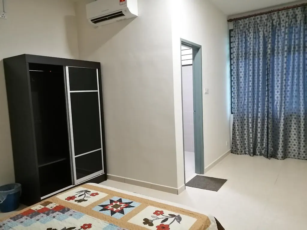 Sitiyam Homestay Kota Warisan 0*,